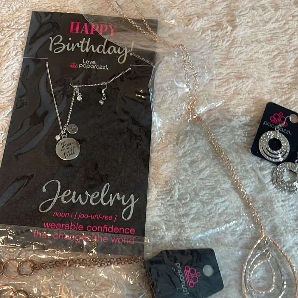 Papparazzi jewelry bundle - Picture 6 of 6